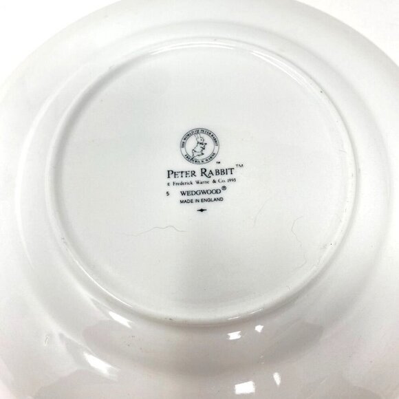 Peter Rabbit by Wedgwood Child Bread Butter Plate and Coupe Cereal Bowl Set - Picture 4 of 9